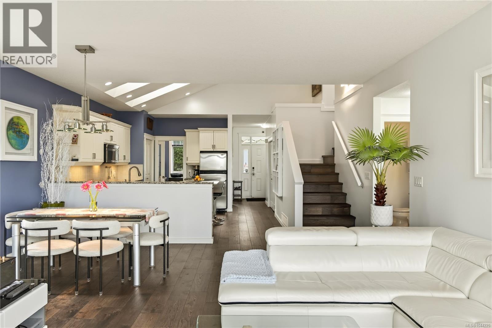 #1 500 Russell Rd - Image 31