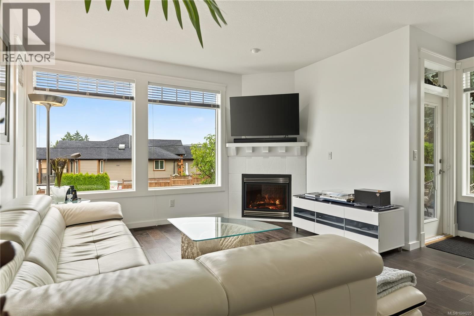 #1 500 Russell Rd - 35