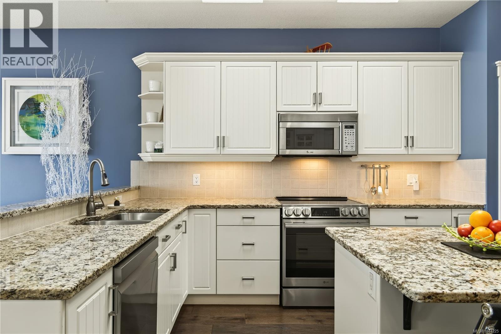 #1 500 Russell Rd - 4