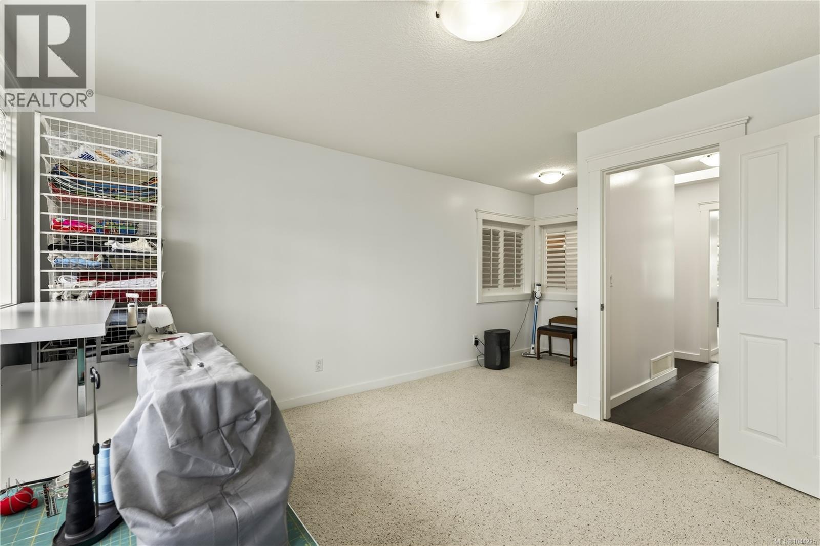 #1 500 Russell Rd - 55