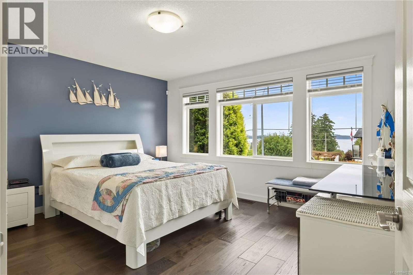 #1 500 Russell Rd - 8