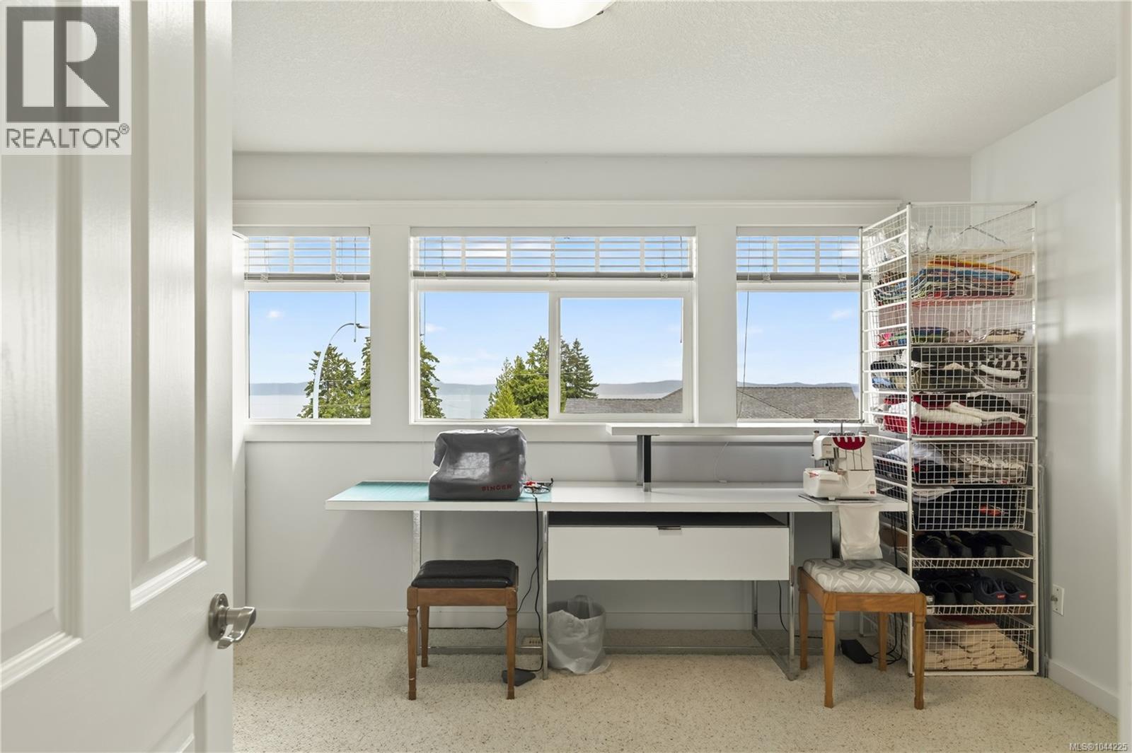 #1 500 Russell Rd - Image 9