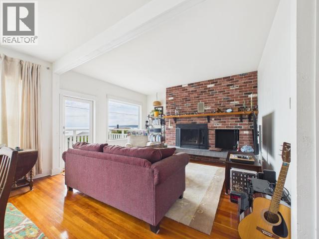 5370 LABURNUM AVE - 13