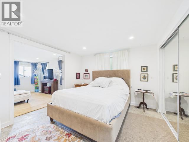 5370 LABURNUM AVE - 24
