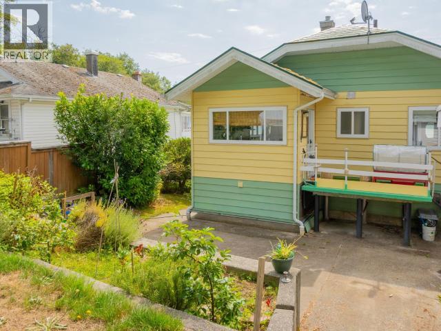 5370 LABURNUM AVE - 36