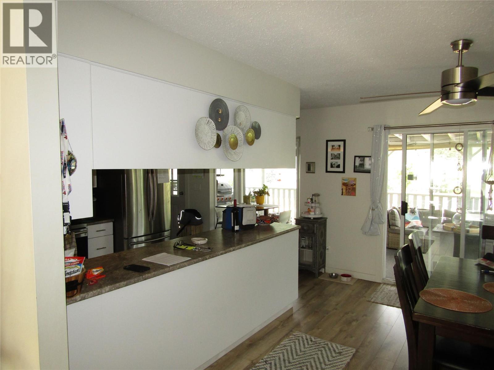 817 Kimberley Avenue - 8