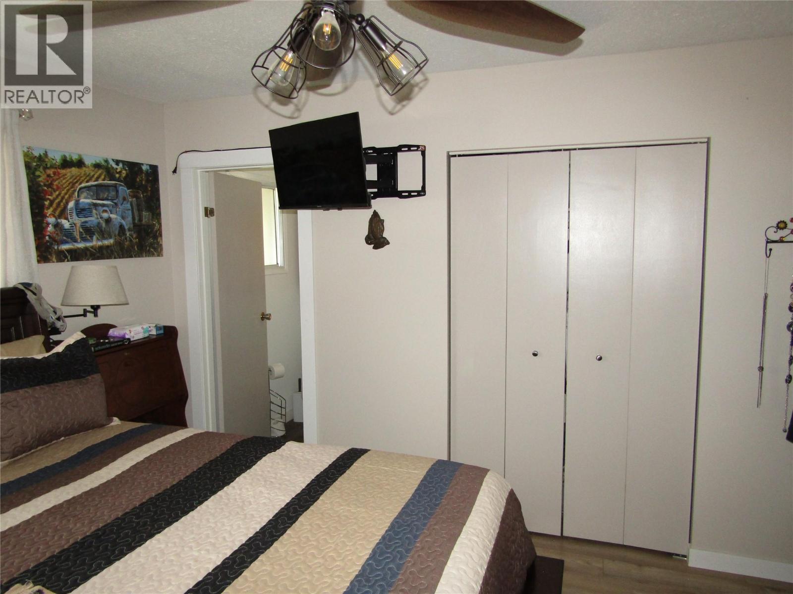 817 Kimberley Avenue - 27