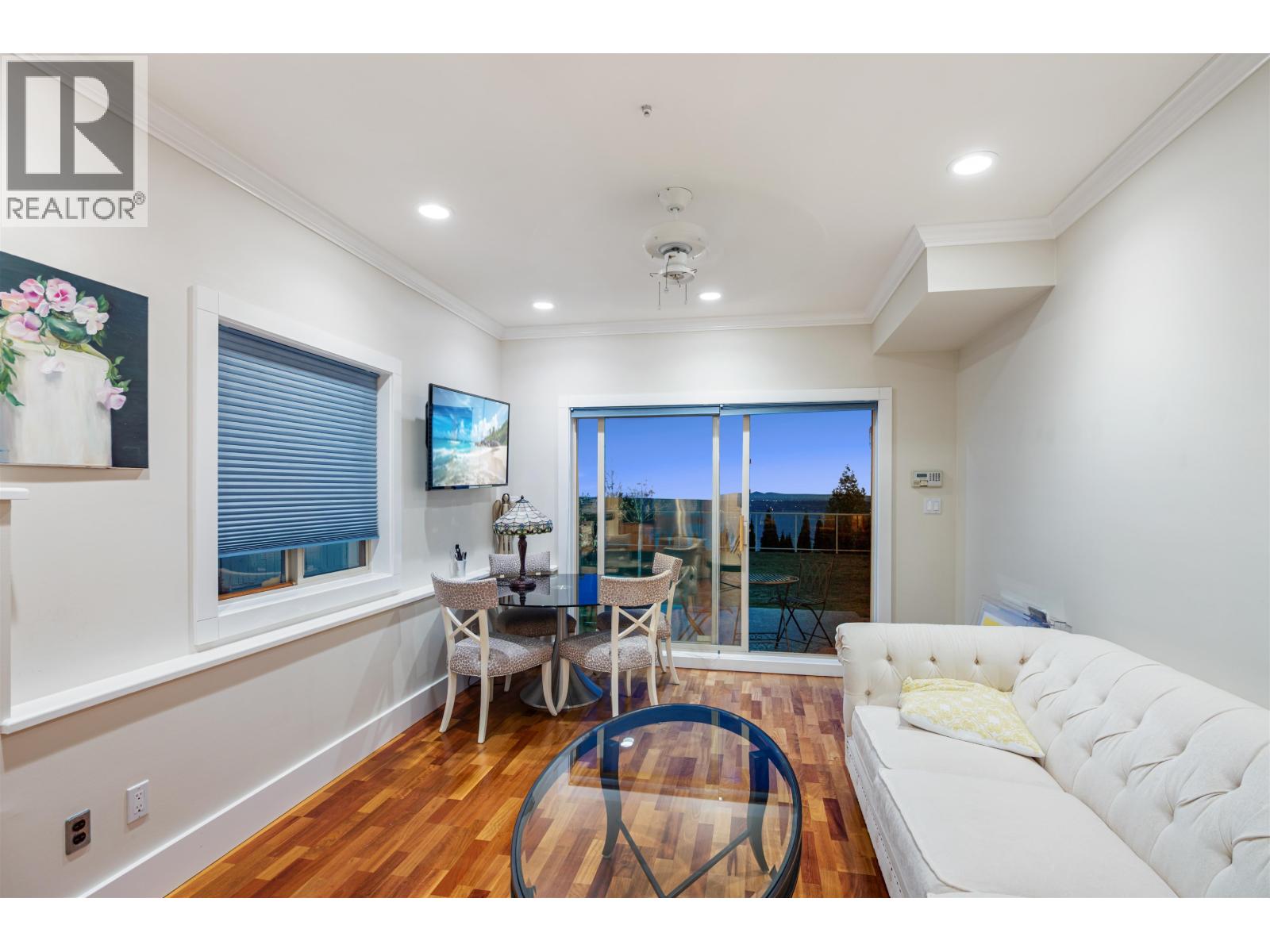 1526 CHIPPENDALE COURT, West Vancouver