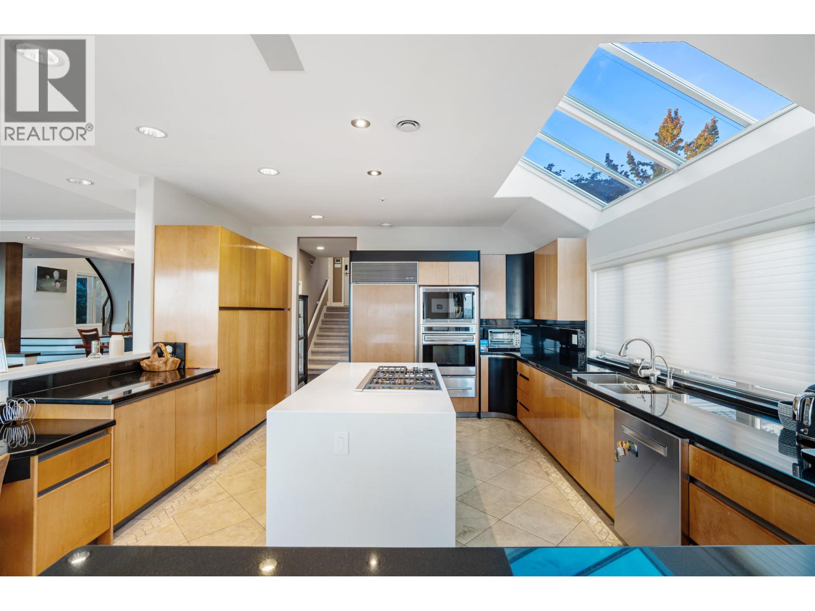 1526 CHIPPENDALE COURT, West Vancouver