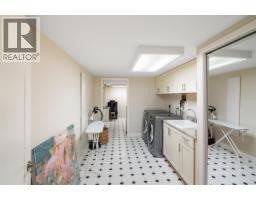 1526 Chippendale Court, West Vancouver, BC V7S3G6 Photo 26