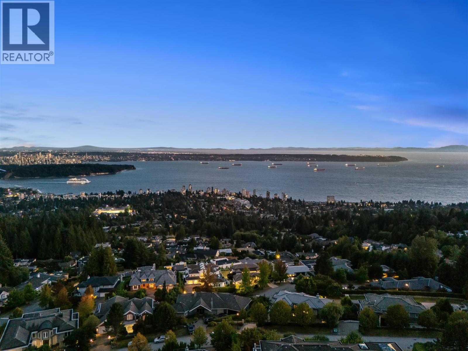 1526 CHIPPENDALE COURT, West Vancouver