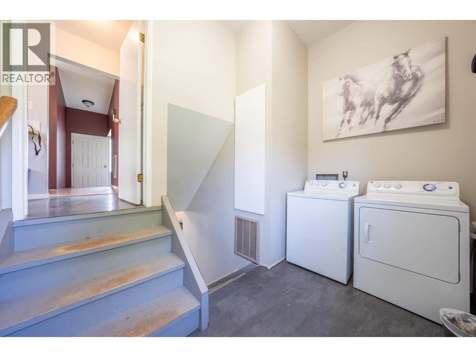 6055 Darcy Road - 38