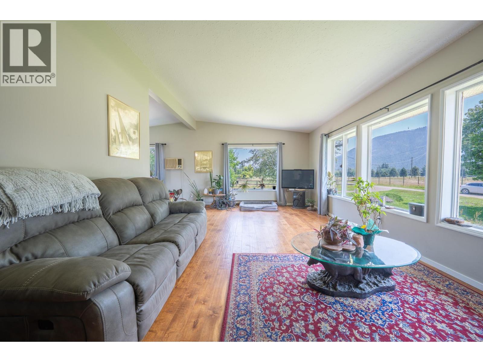 6055 Darcy Road - 27