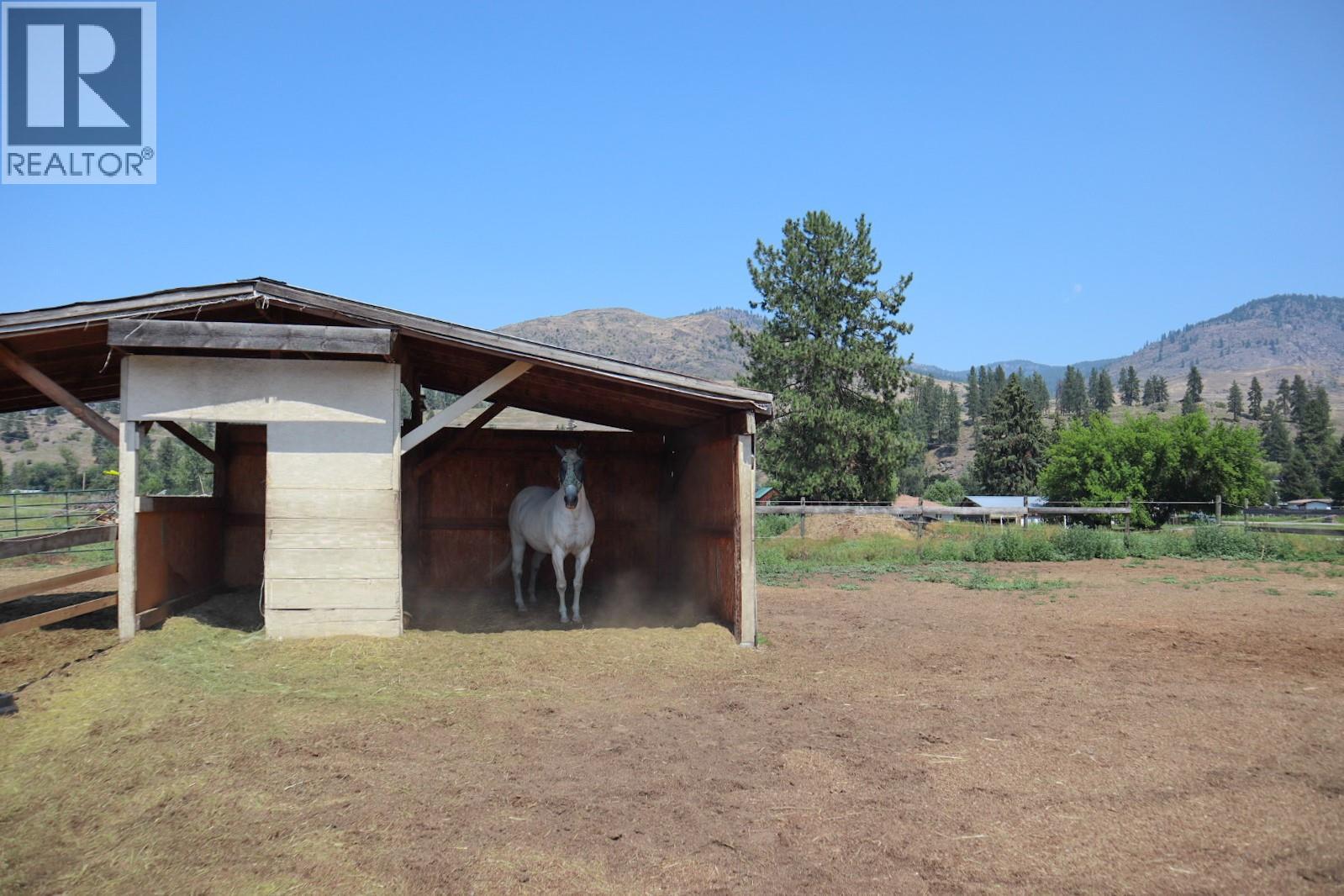 6055 Darcy Road - 14