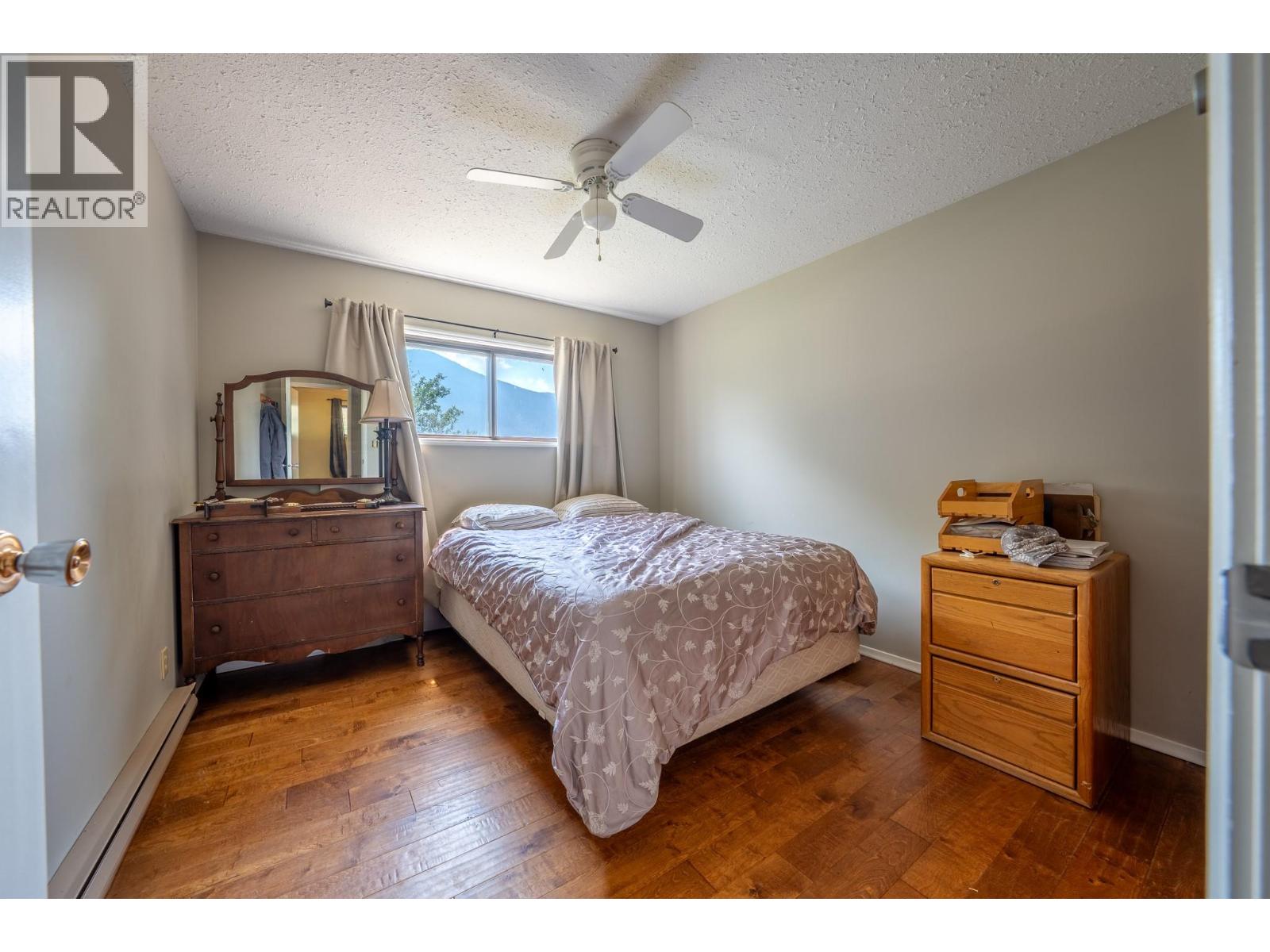 6055 Darcy Road - 35