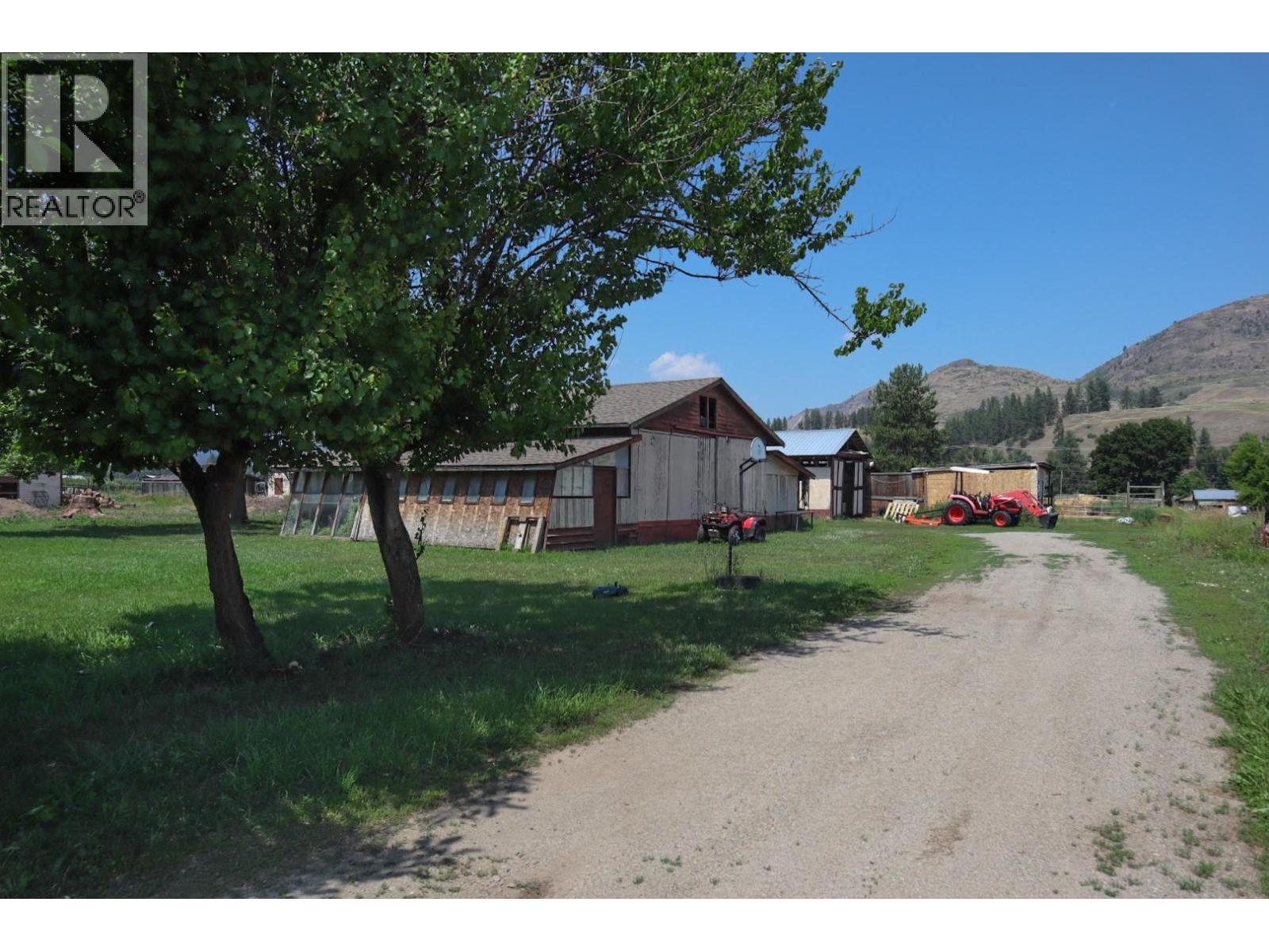 6055 Darcy Road - 70