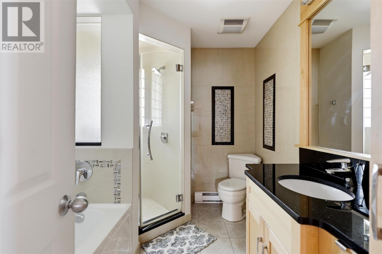 42 Caddy AVE - 23