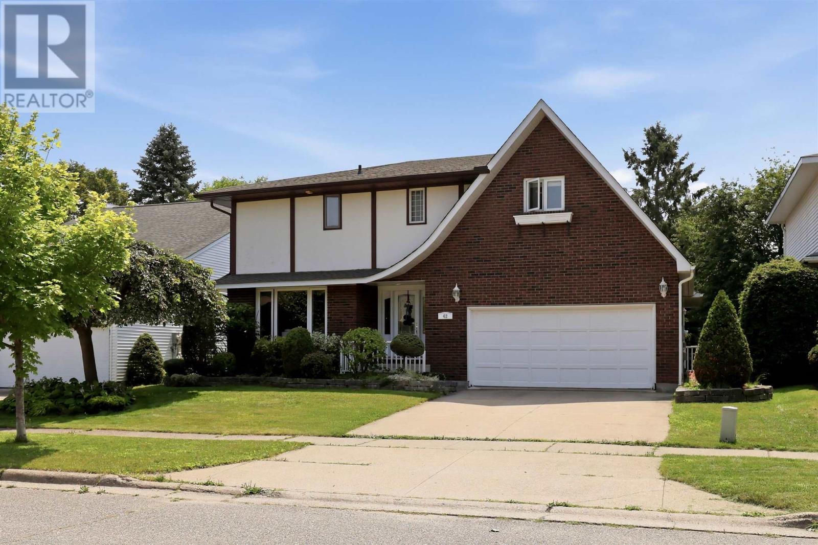 42 Caddy AVE - 47