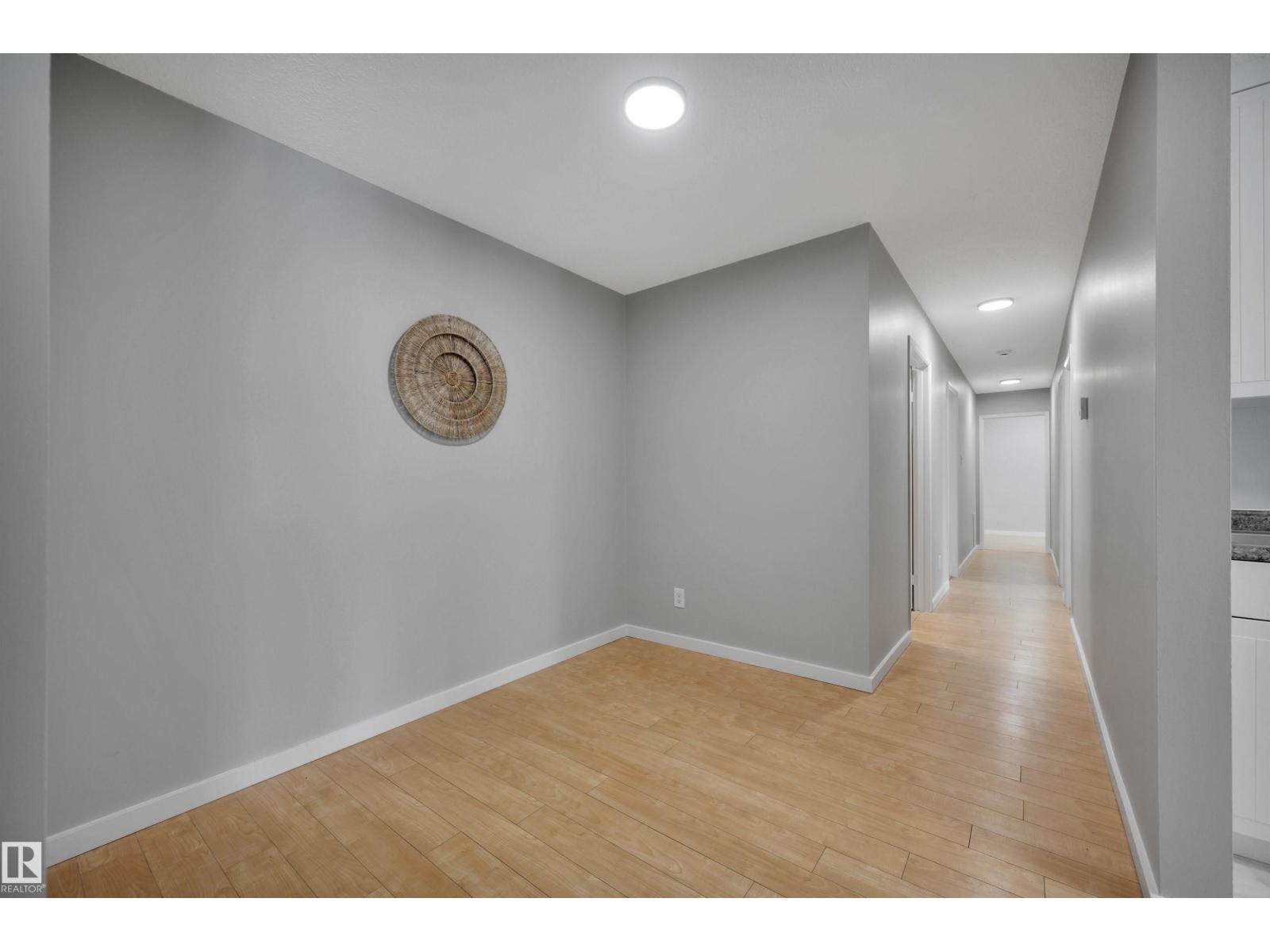 #201 237 WOODVALE RD NW - 20