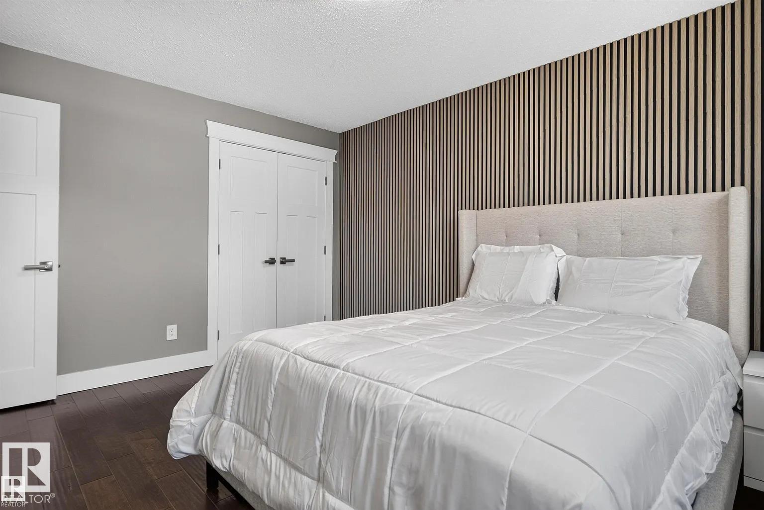 Thumbnail 36