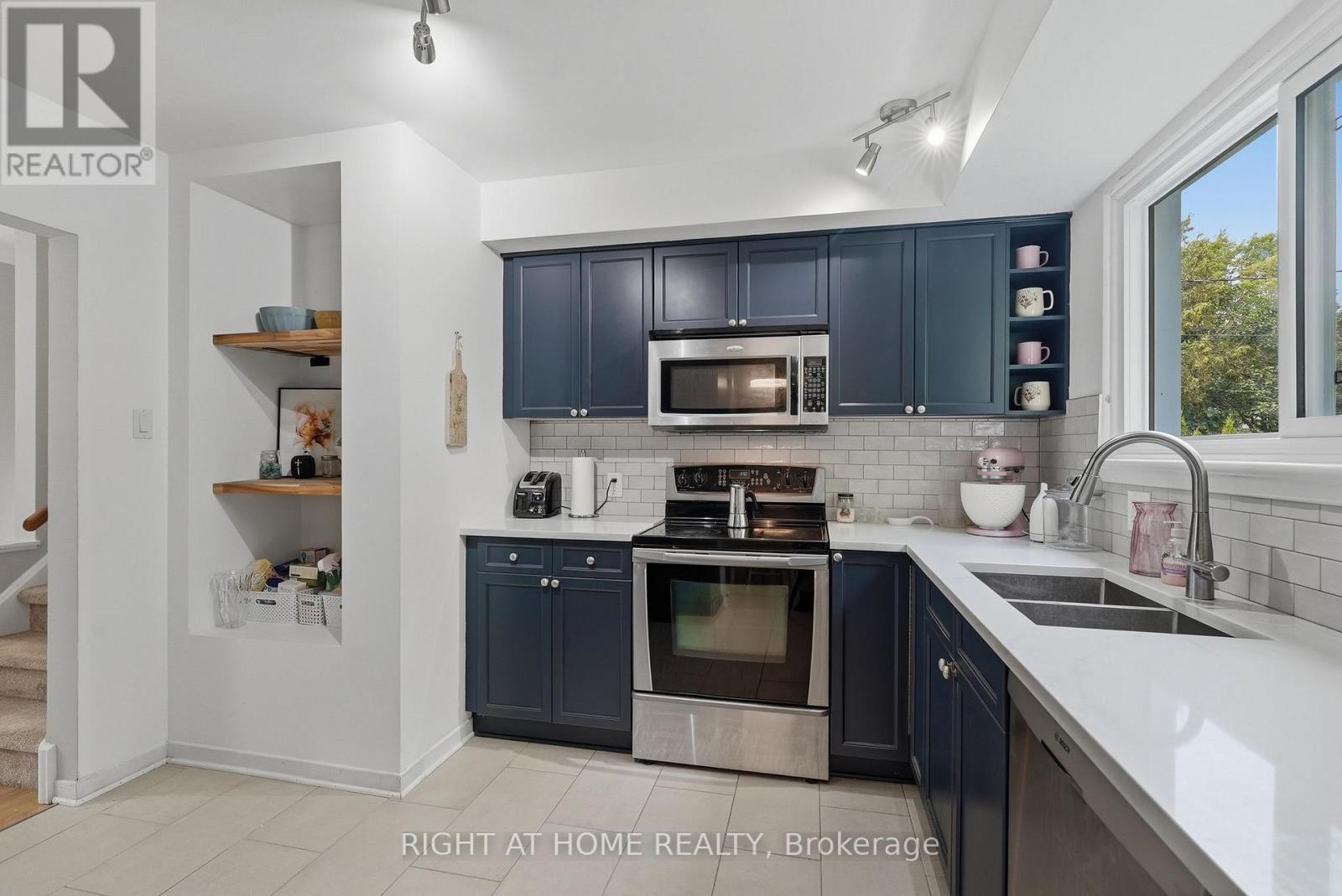 3 Bed, 1 Bath House for Rent in Ottawa – 2346 EDWIN CRESCENT, Ottawa – MLS# X13611094 - Image 10