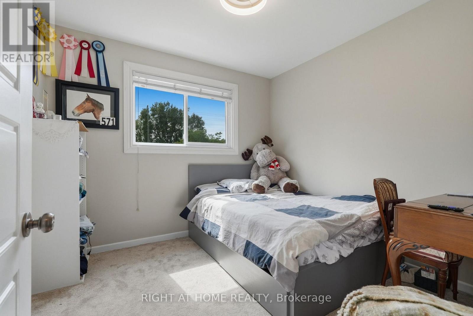 3 Bed, 1 Bath House for Rent in Ottawa – 2346 EDWIN CRESCENT, Ottawa – MLS# X13611094 - Image 22