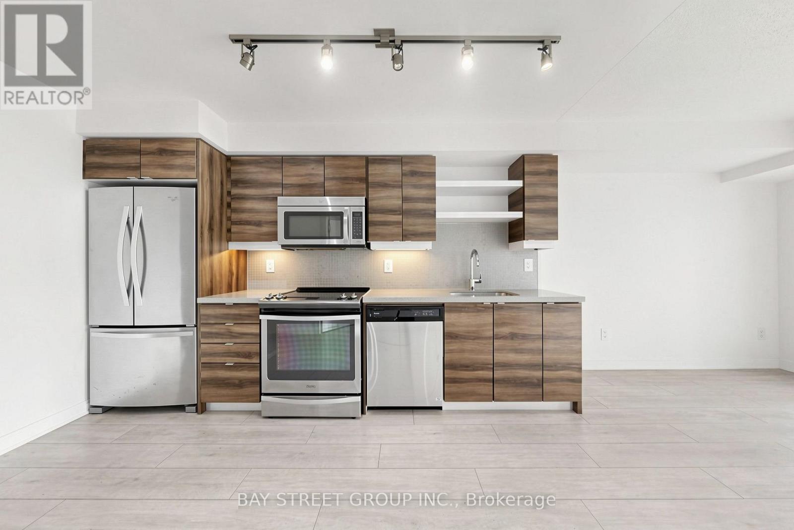 #1118 525 ADELAIDE STREET W - 11