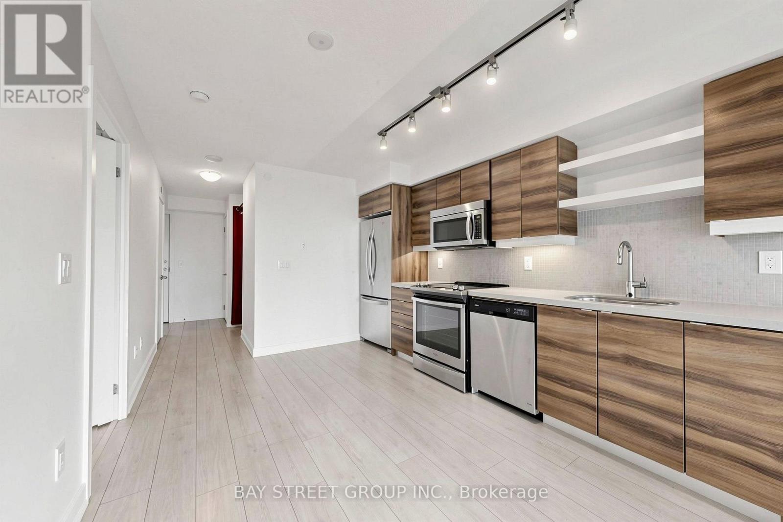 #1118 525 ADELAIDE STREET W - 12