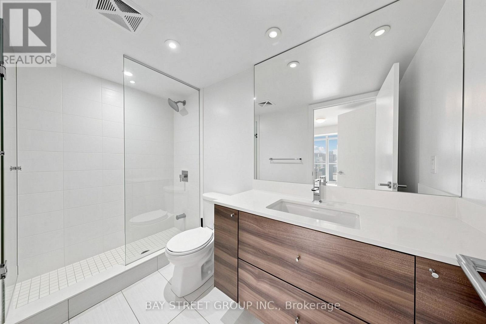 #1118 525 ADELAIDE STREET W - 19