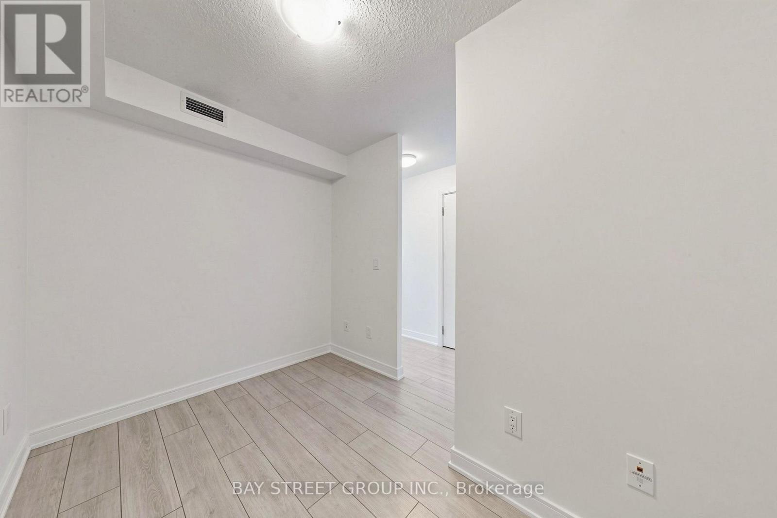 #1118 525 ADELAIDE STREET W - 23