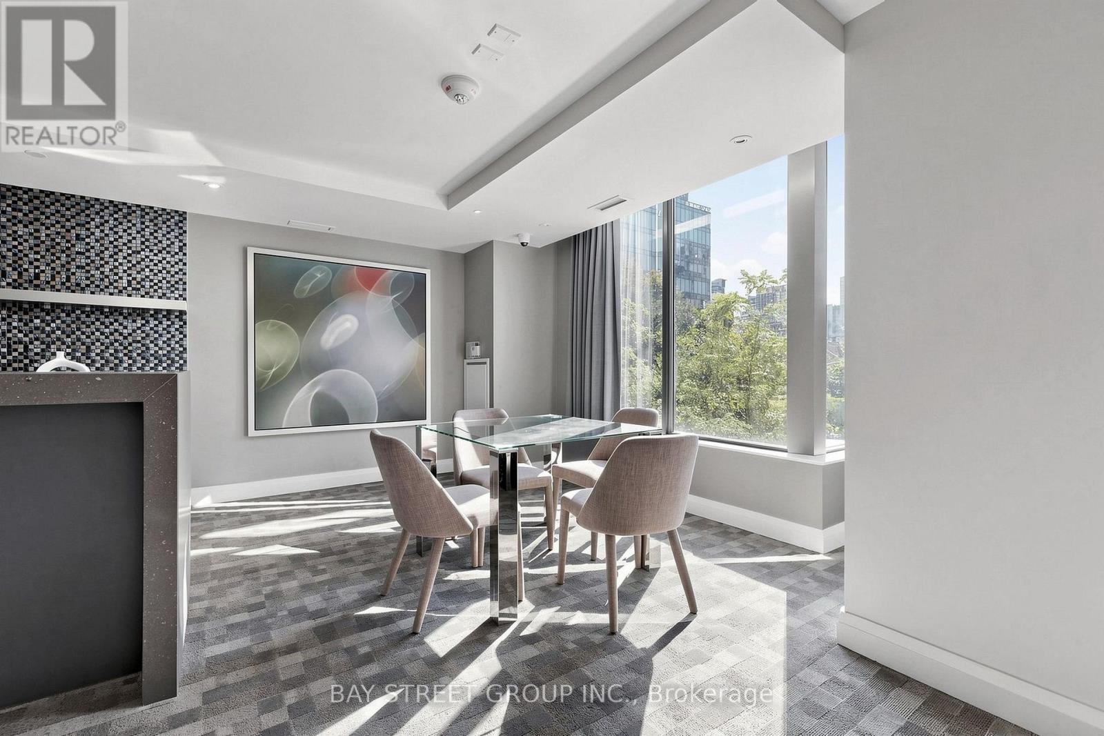 #1118 525 ADELAIDE STREET W - 34