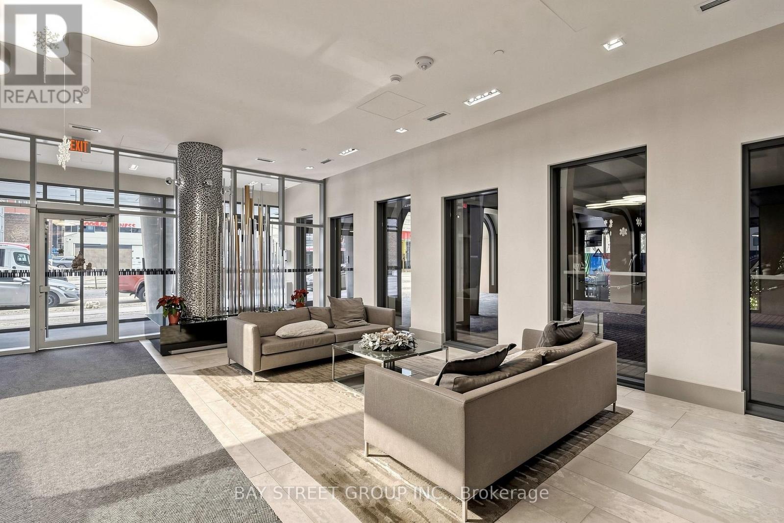 #1118 525 ADELAIDE STREET W - 47