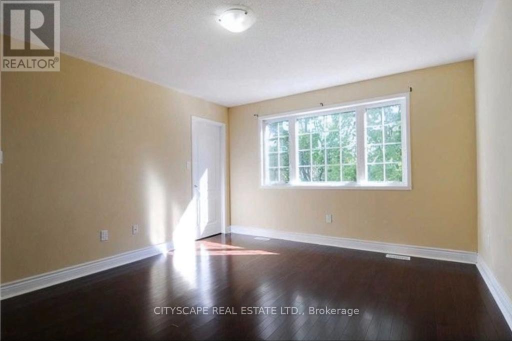 1136 SCHOOLING DRIVE E - 3