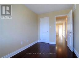 1136 Schooling Drive E, Oshawa, ON L1H7K5 Photo 8
