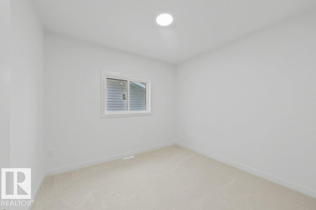 9910 93 ST - 13