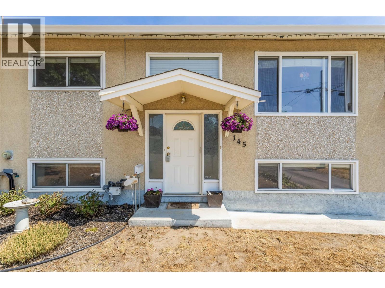 145 Gibbs Road E