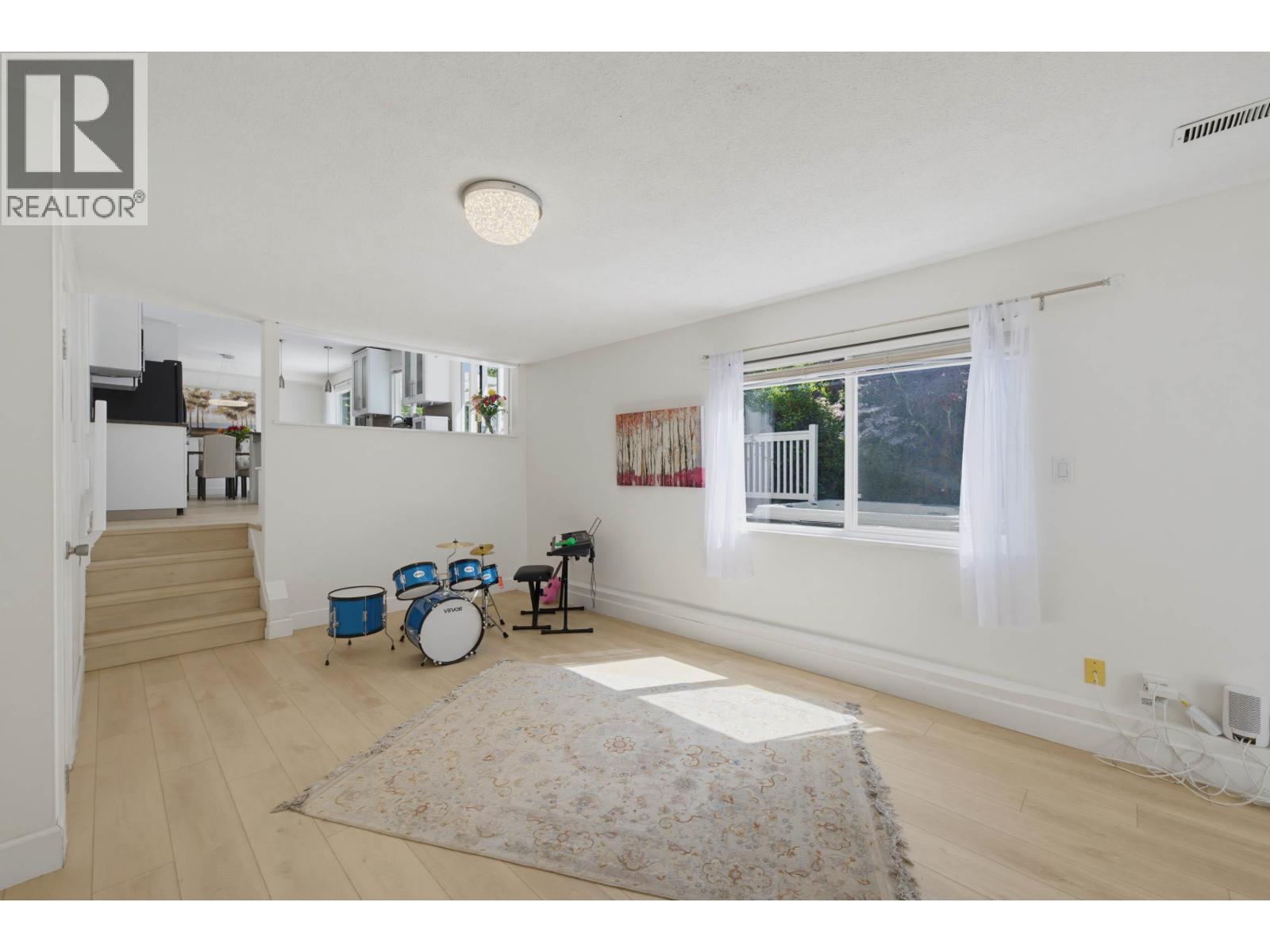856 55A STREET, Delta