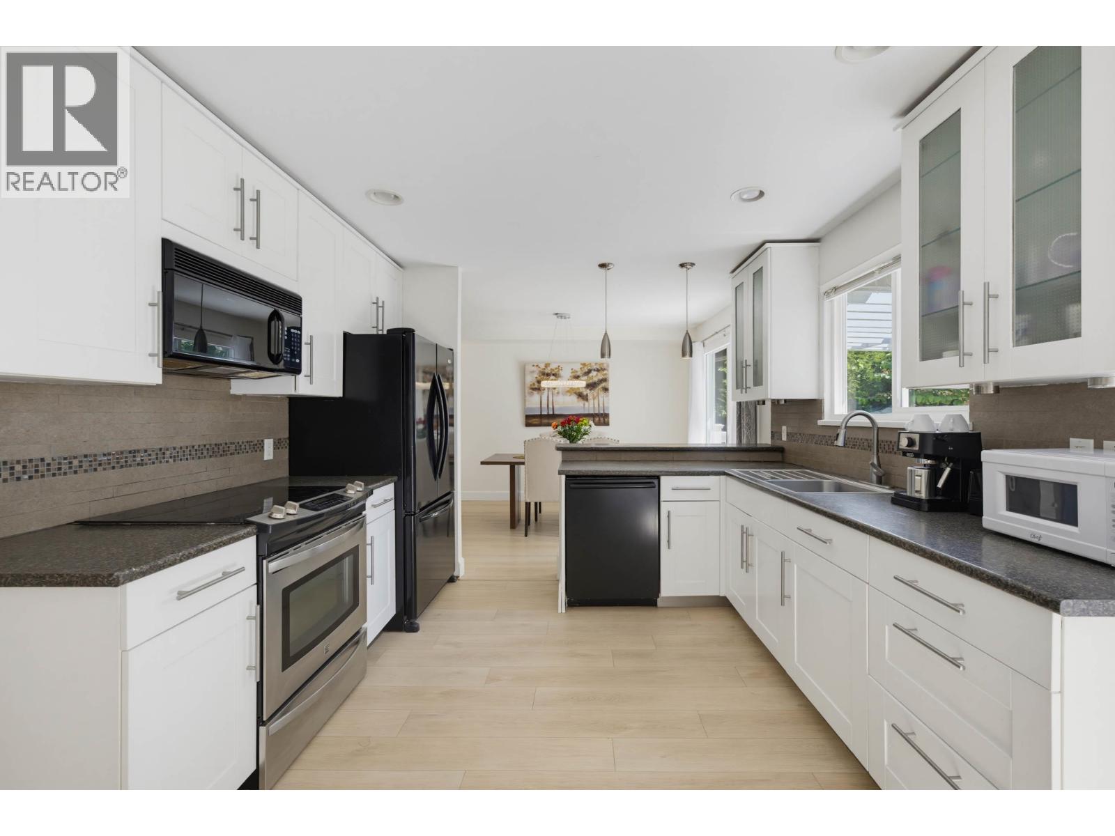 856 55A STREET, Delta