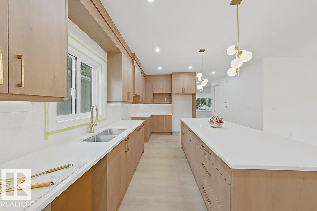 9216 91 ST NW - Image 12