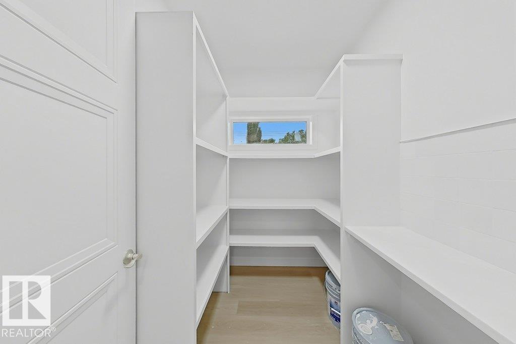 9216 91 ST NW - Image 13
