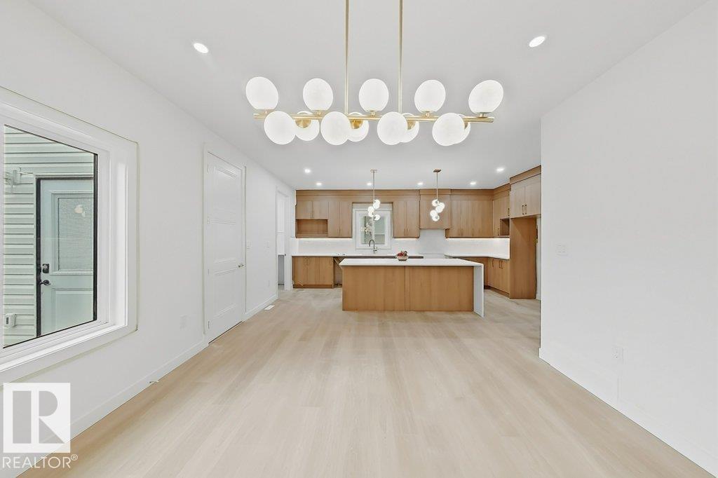 9216 91 ST NW - Image 15
