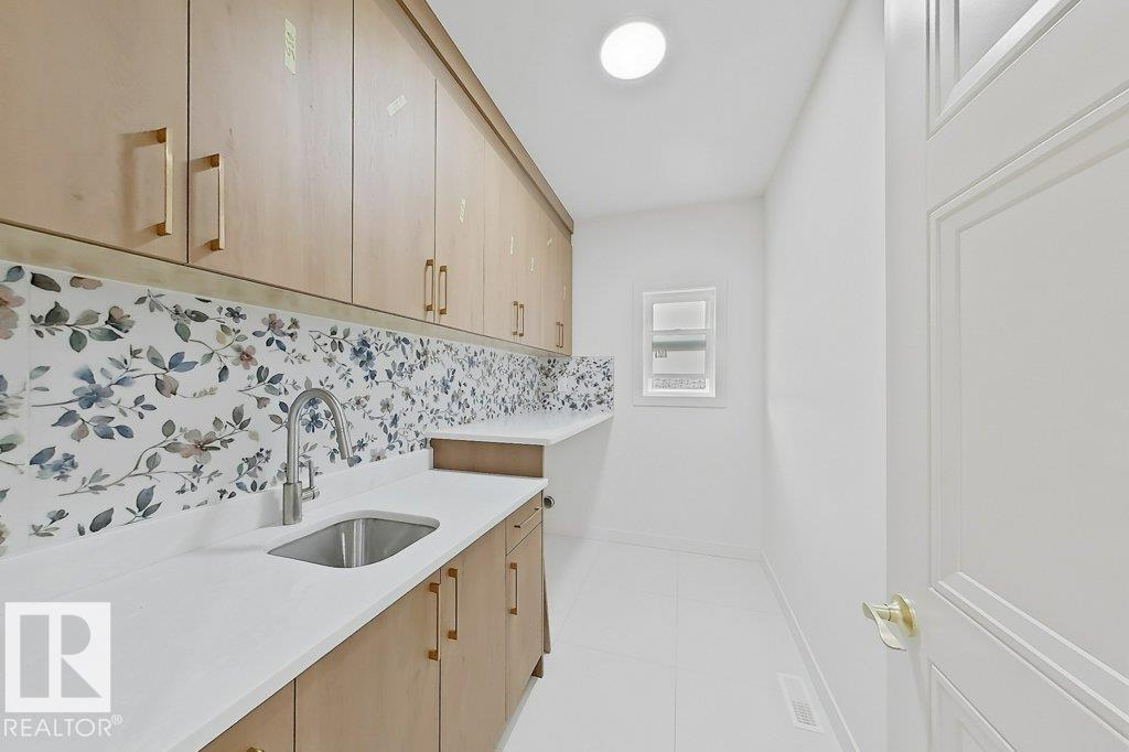 9216 91 ST NW - Image 23