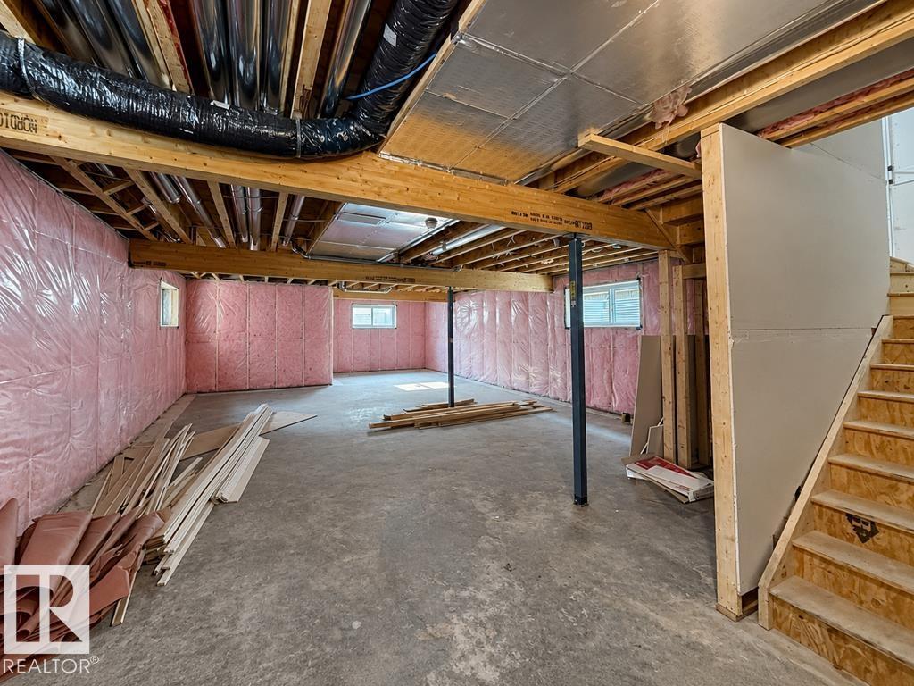 9216 91 ST NW - Image 35