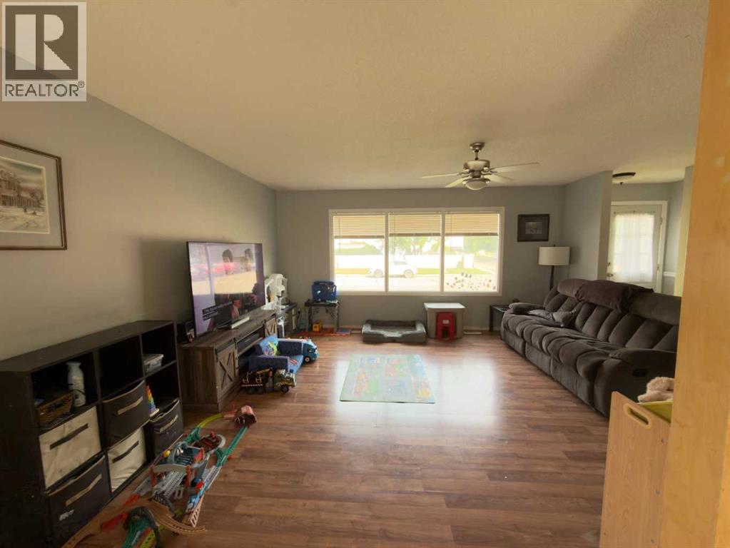 8302 98 Street - Image 6