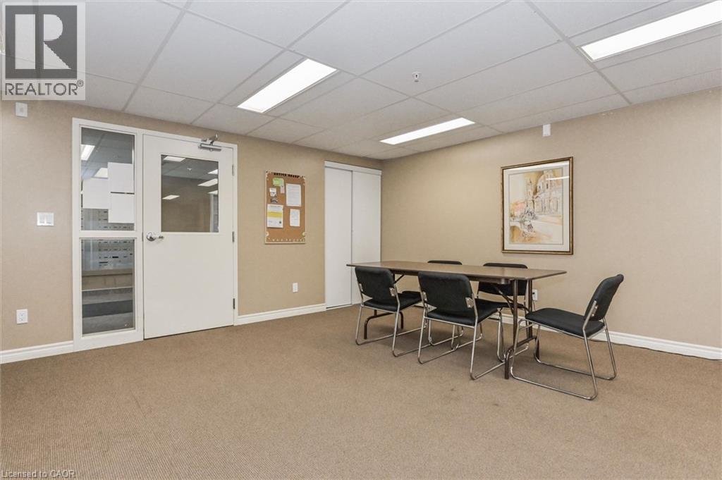 #302 645 ST DAVID Street S - 28