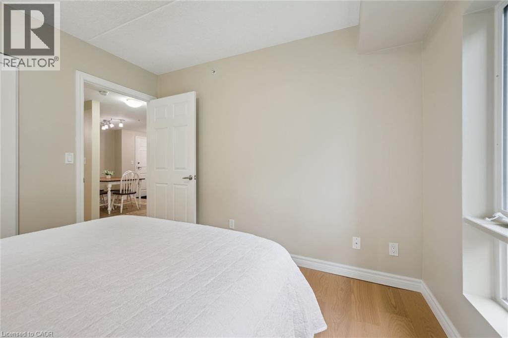 #302 645 ST DAVID Street S - 22