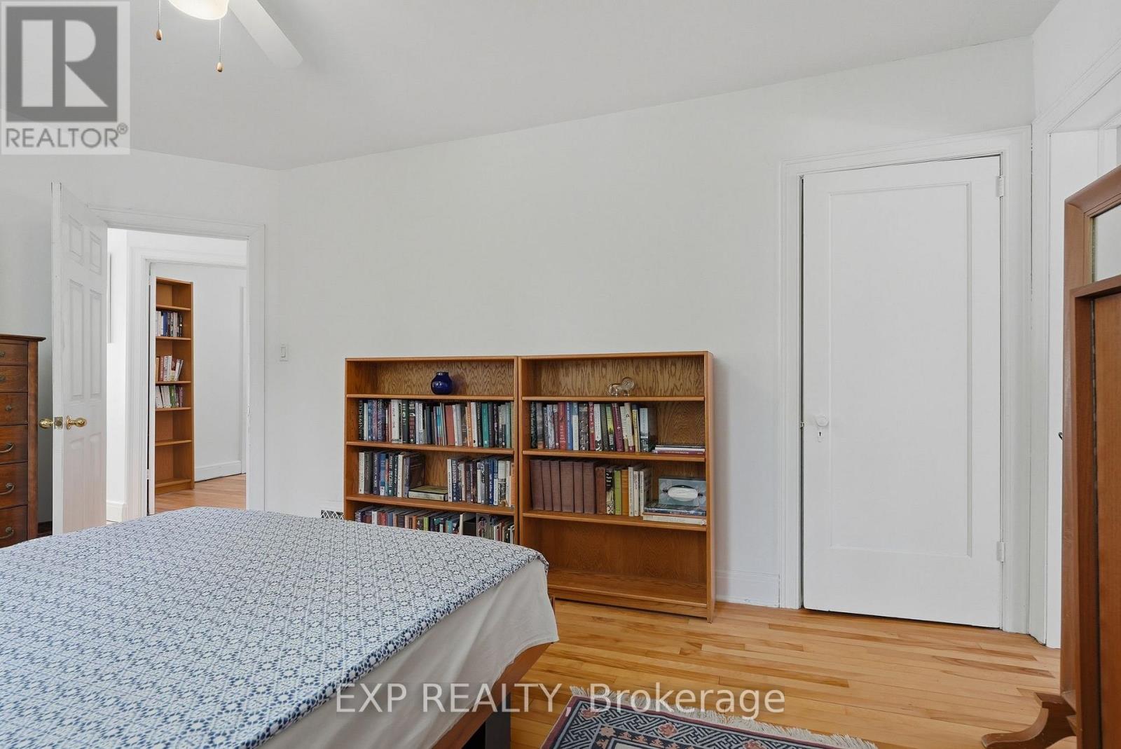 579 BROADVIEW AVENUE - 21