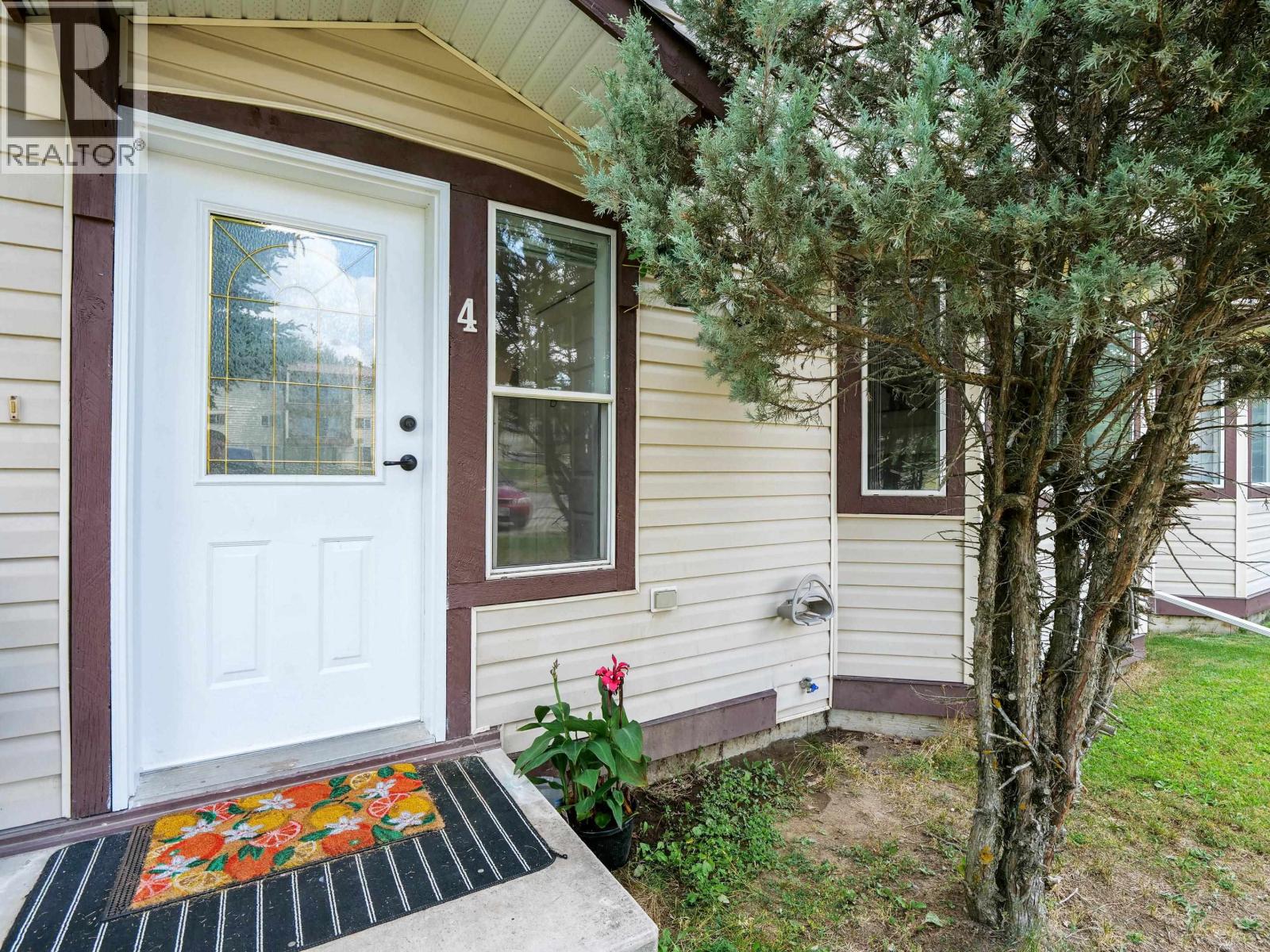 #4 410 PINCHBECK STREET - 1
