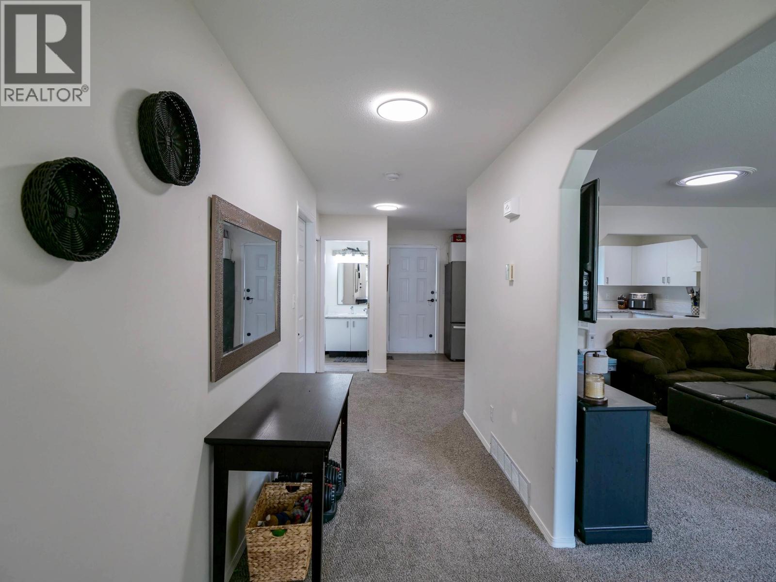 #4 410 PINCHBECK STREET - 12