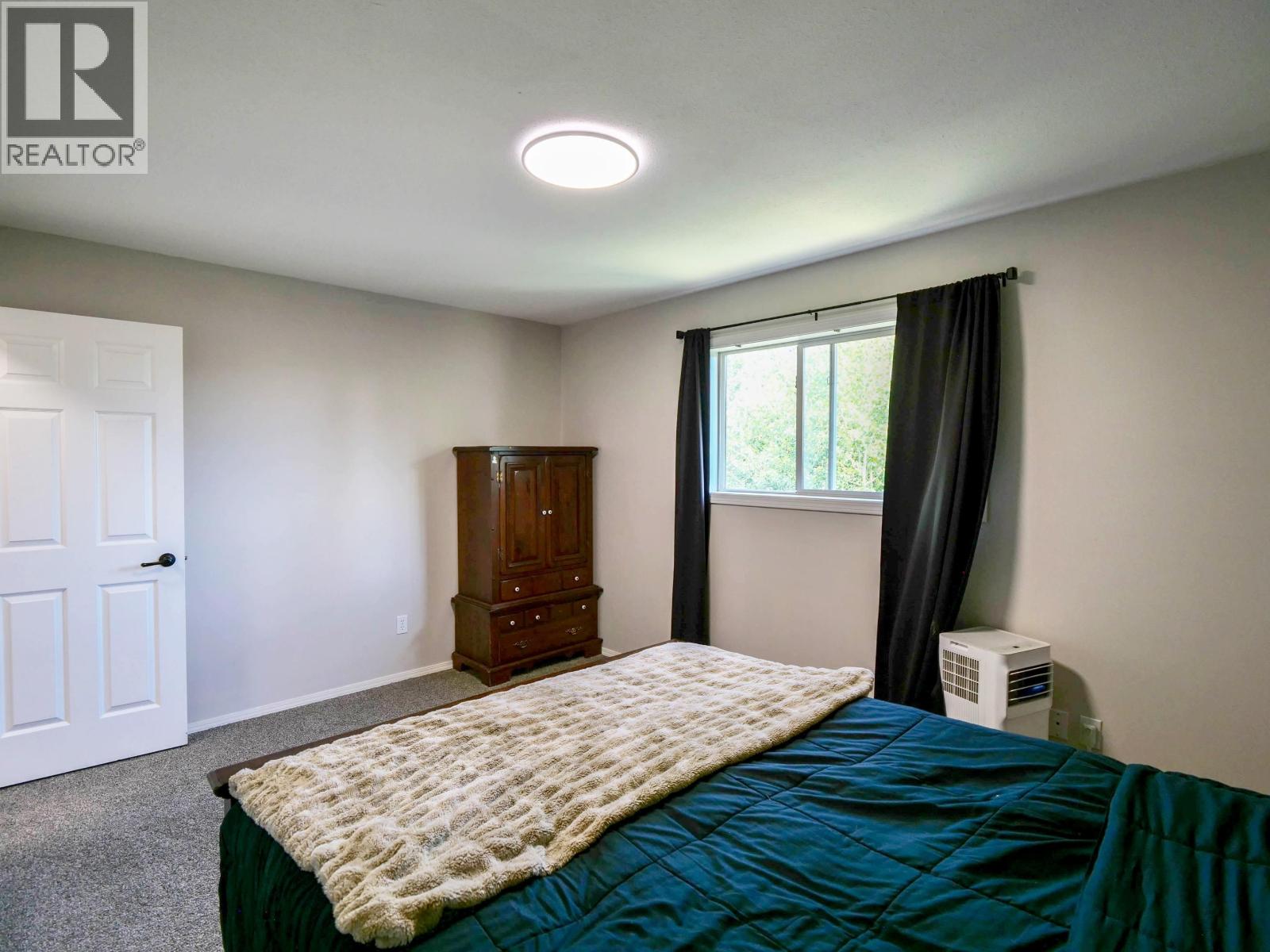 #4 410 PINCHBECK STREET - 21